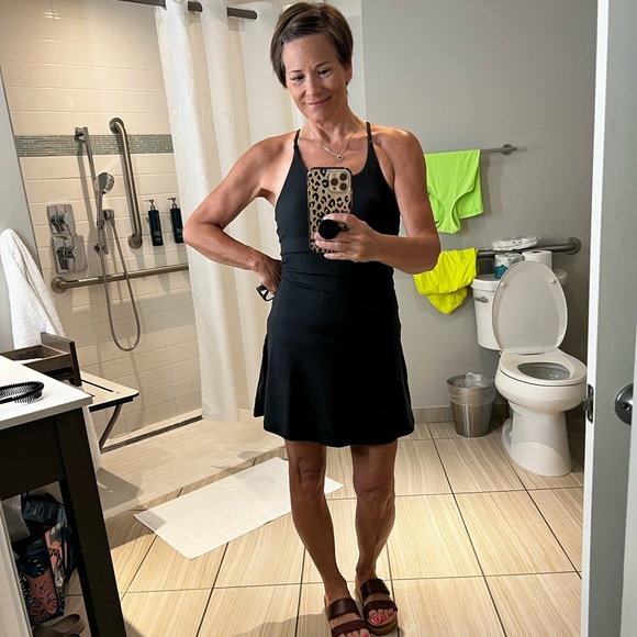 Meet your Posher, Betsy - Picture 2 of 4